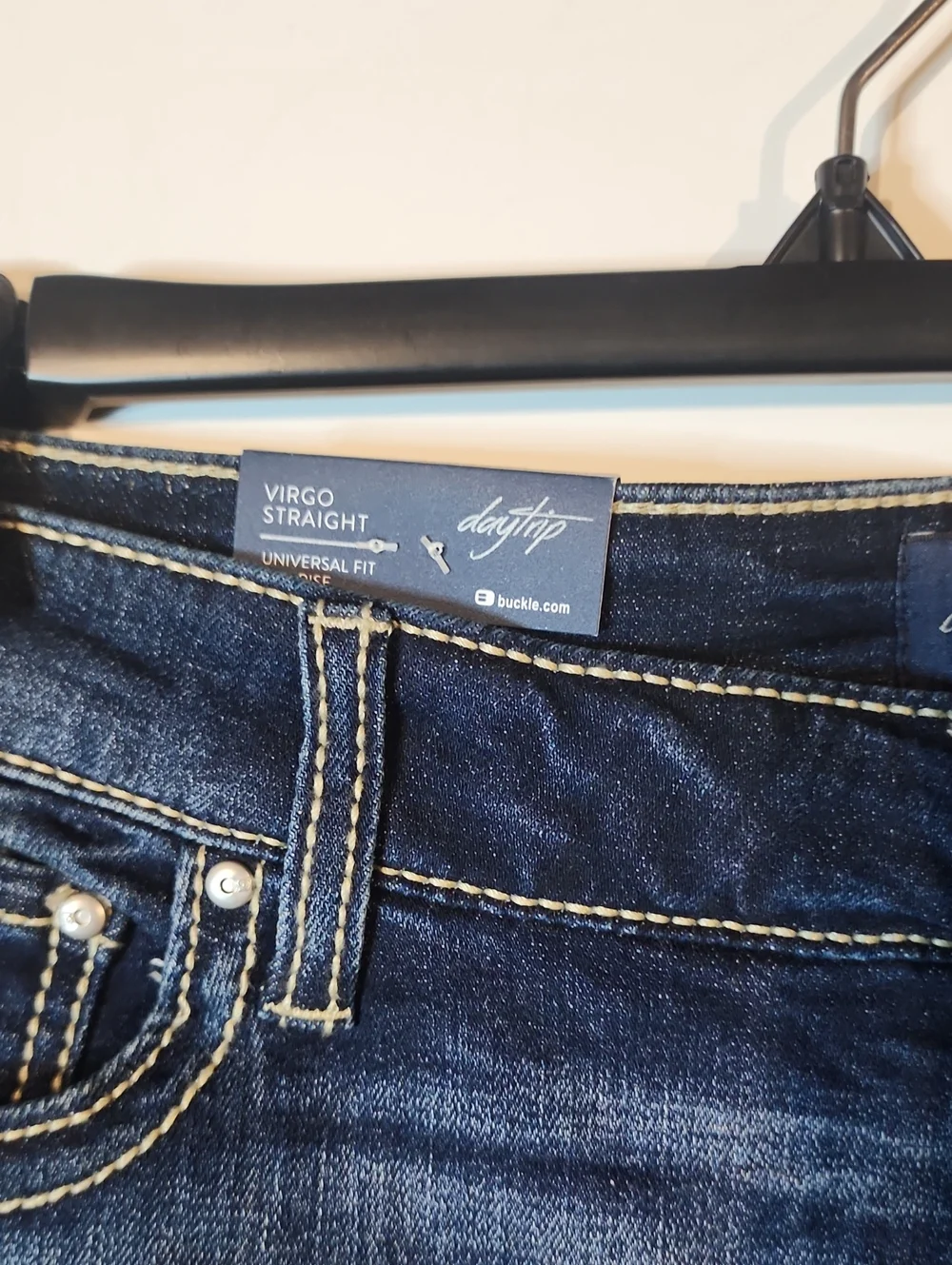 Daytrip Virgo Straight Jeans NWT Size 31